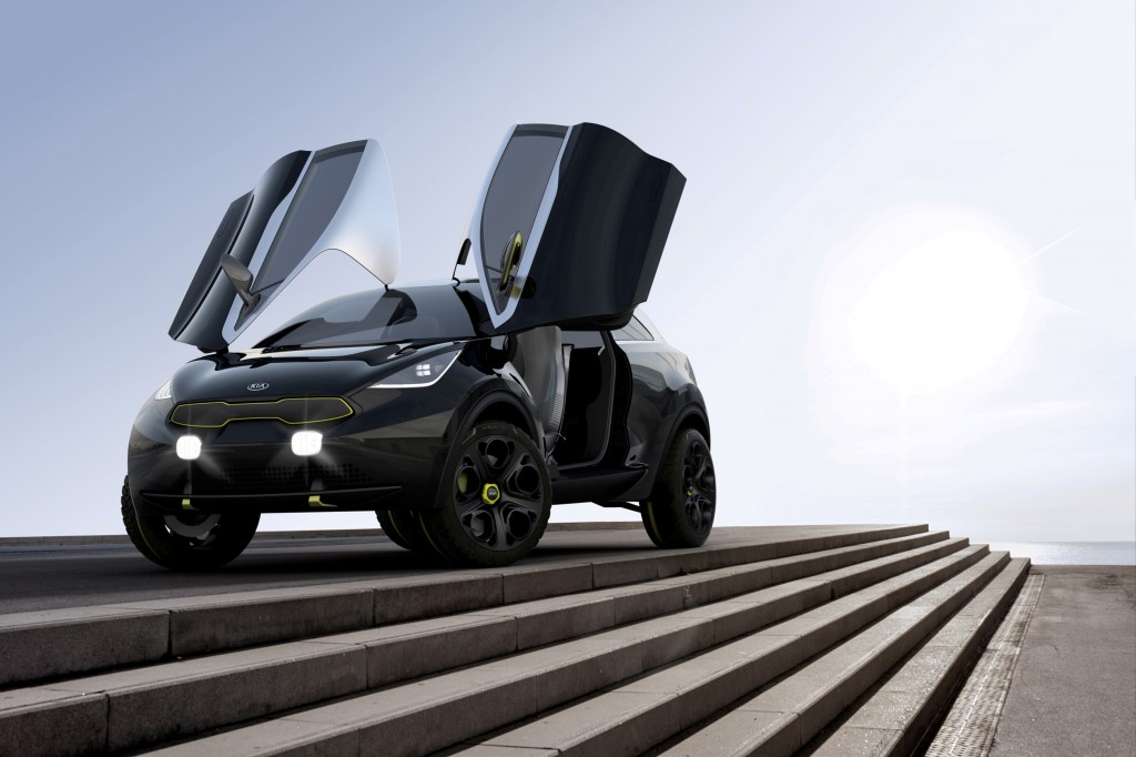 Niro Shows Off Kia’s Ambitious Vision of a Lifestyle City Car at 2014 Chicago Auto Show. (image credit: Kia Motors America)