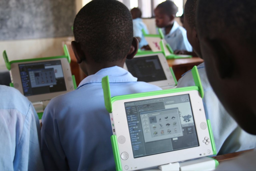 African IT infras are undergoing leaps and bounds at a rapid pace. (image: At a primary school in Kigali, Rwanda in 2009 / Wikipedia)