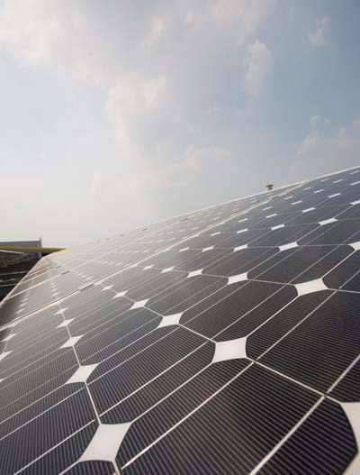 Hanwha SolarOne Exhibits Three HSL Series Modules at PV Expo 2014 in Japan