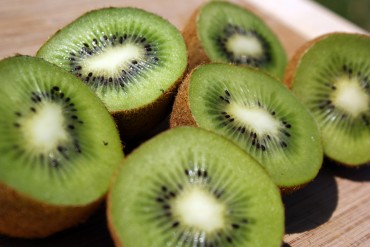 “Benefits Of Kiwi On Health,” A New Report On HealthReviewCenter.com, Reveals To People Some Reasons To Love Kiwi