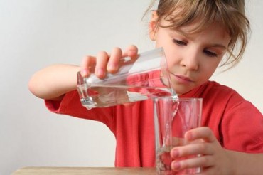 Got Water? Kids Need Just as Much as Adults, Experts Say