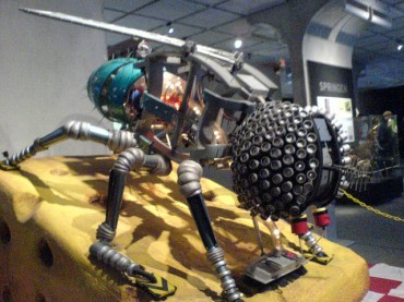 Science Centre Singapore Showcases How Nature Works with Gigantic Robot Animals and Insects