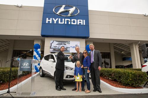 Hyundai Proudly Hands Keys to First Tucson Fuel Cell Customer at Tustin Hyundai