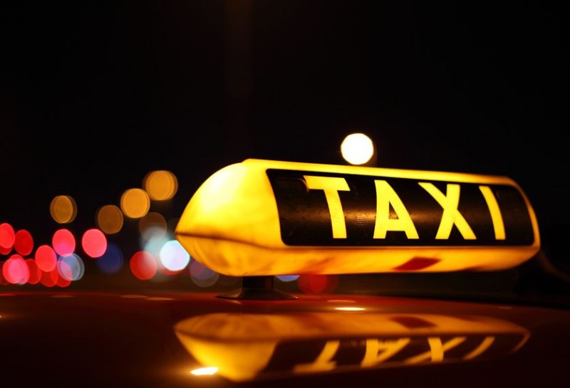 [Feature] Illegal Taxi vs. Creative Economy: “Uber” Controversy Rages on