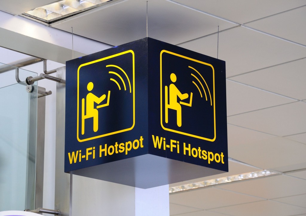 Among 31 airports of 13 Asia-Pacific countries, 25 airports offer unlimited access to the Internet. Including four airports giving Wi-Fi service with time or area restrictions, 96.8 percent of them are offering complimentary Wi-Fi. (image: Kobizmedia/Korea Bizwire)