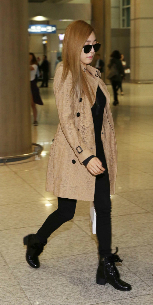 It’s ‘Tiffany Style’ : Girls Generation’s Tiffany Shows off Her Airport Fashion