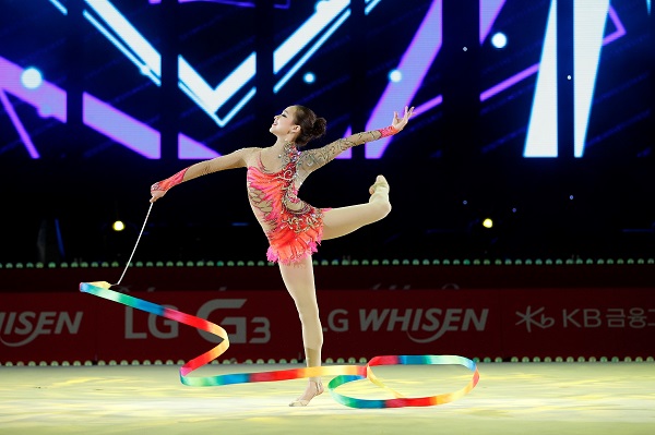 Son Yeon-jae on Stage of Rhythmic Gymnastics Gala Held by LG