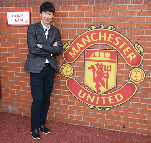 Former Manchester United midfielder, Ji-Sung Park will make a return at the Premier League club as he takes up his post as Club Ambassador. (image credit: Manchester United F.C.)