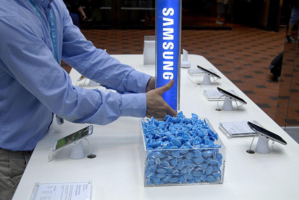 According to the group, the total personnel expenses Samsung Electronics spent last year exceeded the 20 trillion won threshold. (image: Korea Bizwire)