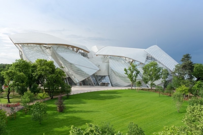 Artprice Lifts the Veil on the New Louis Vuitton Foundation in Paris