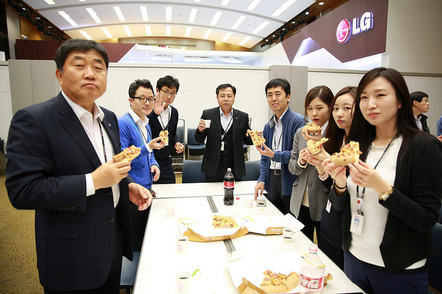 Koo’s pizza deliveries trace back to 2011 when he sent 80 pies to LG’s smartphone development team. (image: LG Electronics)