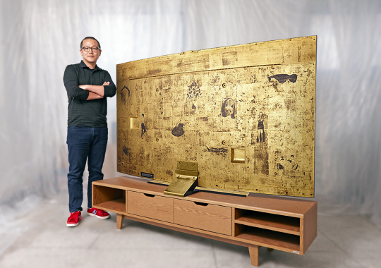 Samsung Curved UHD-TV to Become Artwork at Christie’s Hong Kong