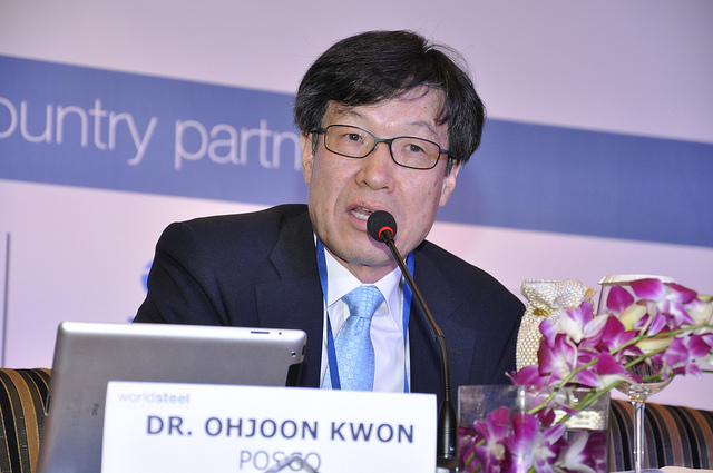 Kwon Oh-joon, chairman of POSCO, stressed "One POSCO," the group-wide ideology of harmony and communication. (image: worldsteel/flickr)