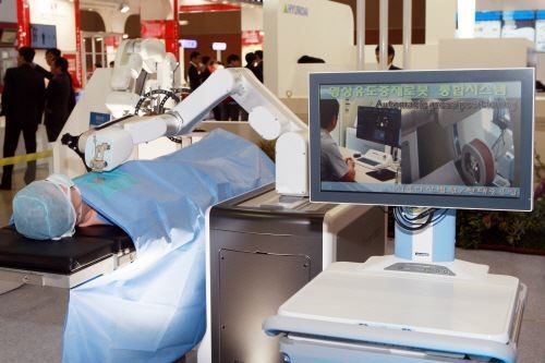 Seoul Asan Medical Center Develops Cancer Surgical Robot