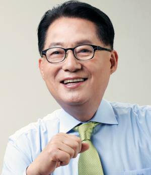 Accusing Someone of Being Pro-business Is Anachronistic…Park Jie-won