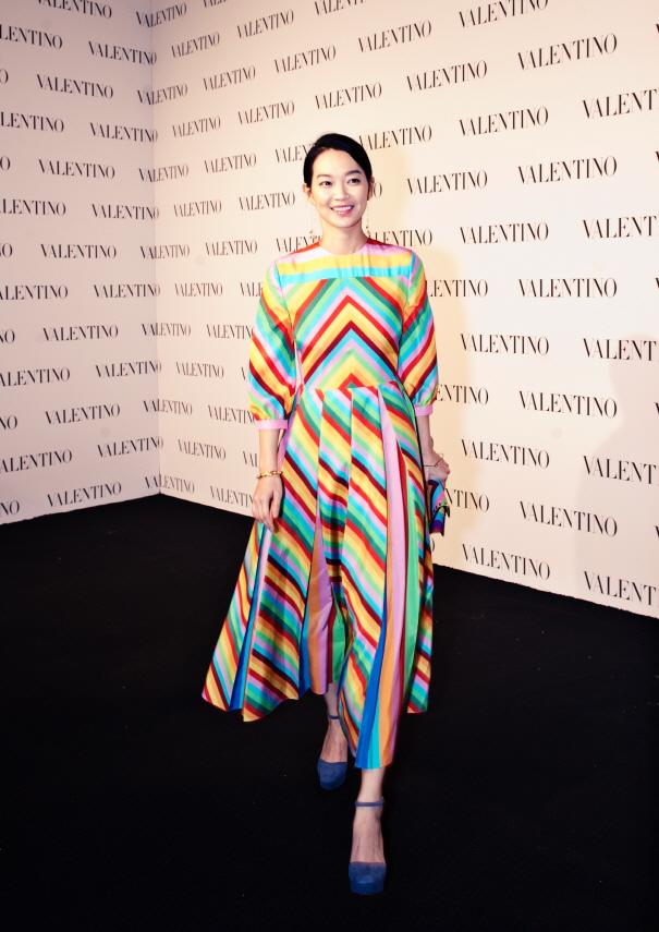 Shin was the only Asian actress among the invited guests to the 'Sala Bianca 945' event. (image: Valentino) 