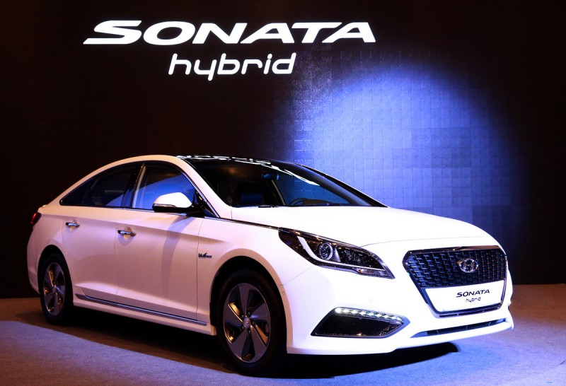Hyundai Unveils its Brand New Sonata Hybrid