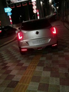 A photo thought to be Ssangyong Motor’s new Tivoli compact SUV was posted on an Internet site.