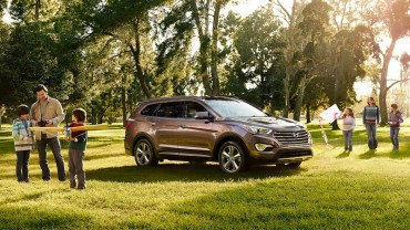 Hyundai’s Santa Fe Wins US Family Car Award