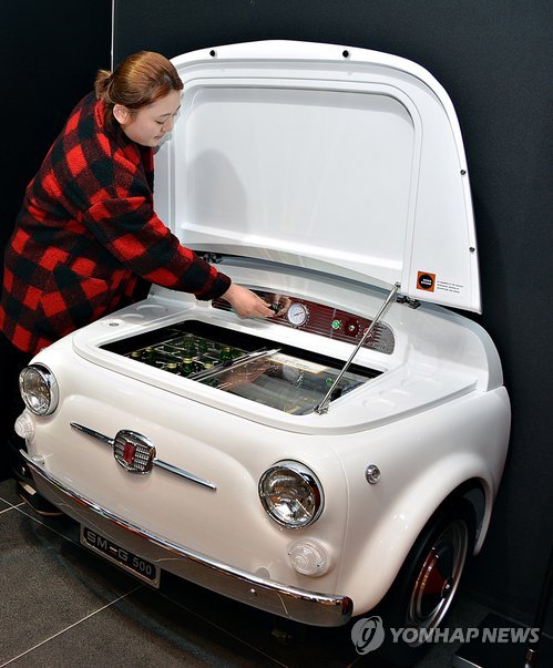 Soda Under a Fiat Hood? SMEG Fiat 500 Featured at Daegu Department Store