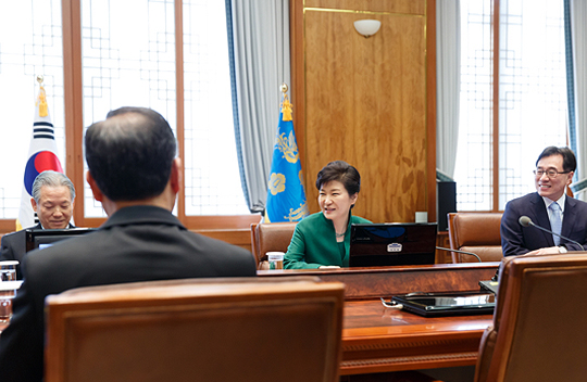 The Park administration was inaugurated on Feb. 25, 2013, for a single five-year term. By law, the president cannot seek re-election. (image: Cheong Wa Dae)