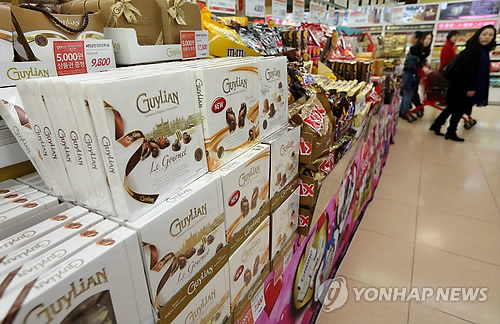 Retailers Increase Chocolate Imports before Valentine’s Day