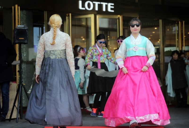 Lotte Group to Escalate Its Investment to Override Business Slump