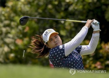 Park In-bee Picks Up 13th LPGA Win in Singapore