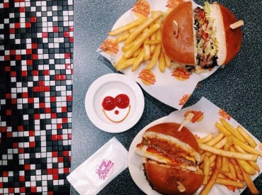 Johnny Rockets Announces Largest International Growth Plans in Company’s History