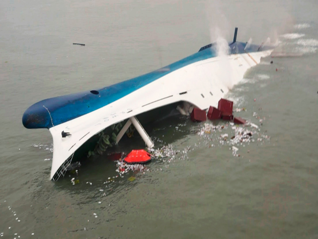 S. Korea Seeks to be Safe Nation on Ferry Disaster Anniversary