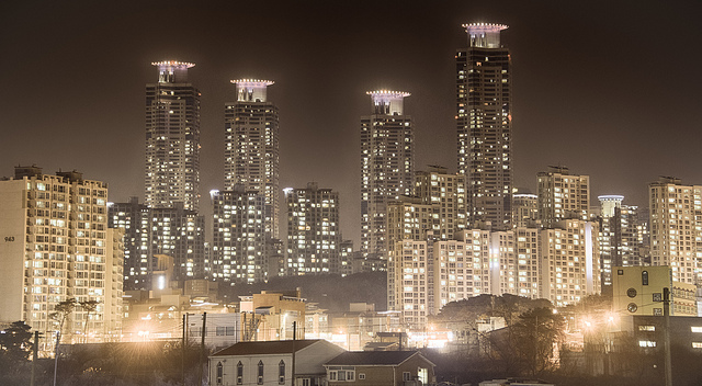 Currently, Hwaseong is investing heavily in new residential real estate in the super modern Dongtan district. (image: dnlspnk/flickr)