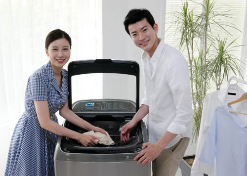 Samsung Sells 100,000 “Active Wash” Washing Machines