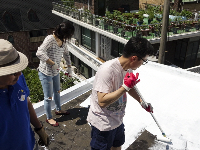 Seoul to Paint Rooftops with Thermal-Barrier Paint for Energy Efficiency