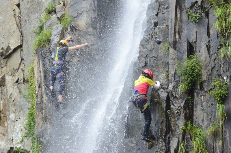 Dry-Tooling Competition at Korea’s Famous Winter-Cold Waterfall Opens on July 12
