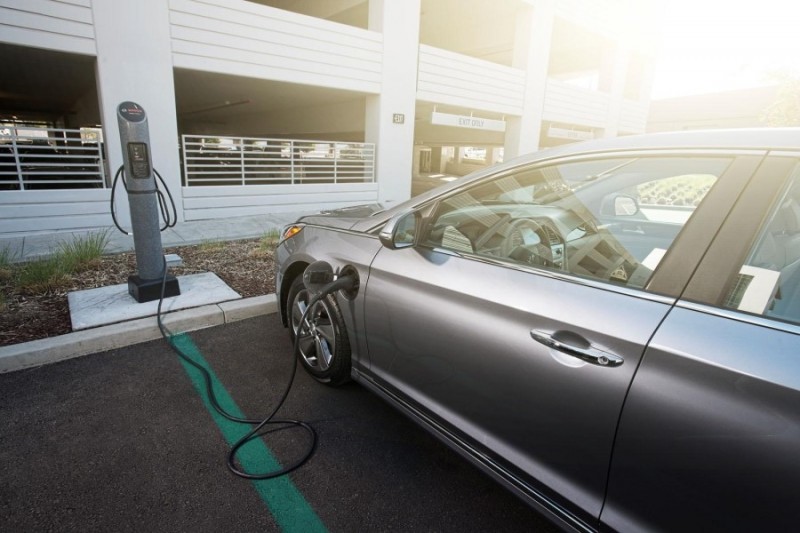 Stealthy Parking in Charging Areas a Hindrance to EV Growth