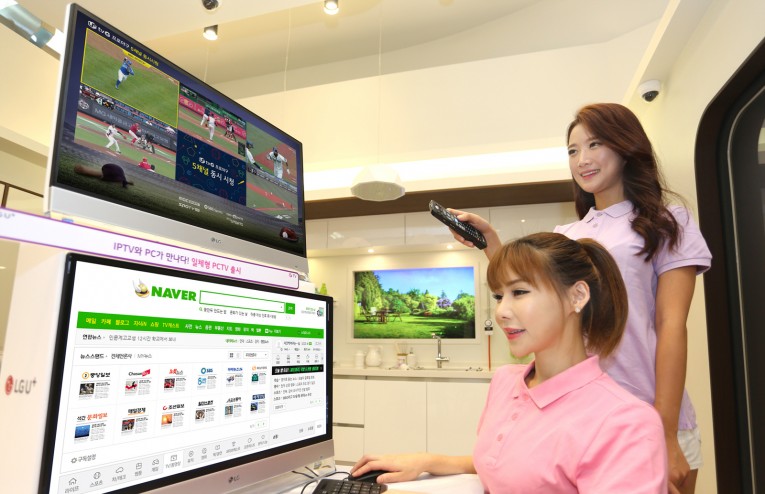 Developed under collaboration with local tech firm LG Electronics Inc., the device allows users to switch from IPTV to PC by simply clicking a remote control. (image: KT)