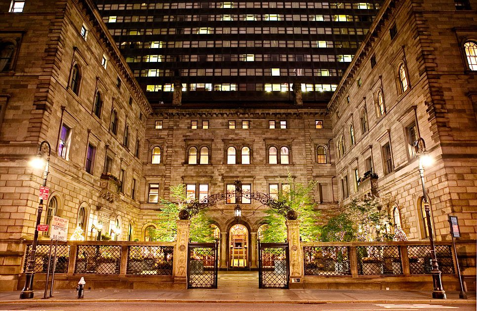 Lotte Hotel has announced that they have finalized a buyout of The New York Palace Hotel, located in Manhattan, for a total cost of $805 million. (Image : New York Palace Hotel Homepage)