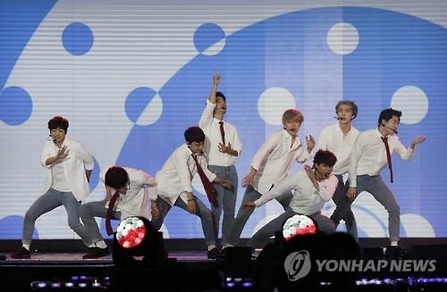 Foreign visitors here will have a chance to learn how to dance just like K-pop idols from professional choreographers. K-pop Boy band EXO. (Image : Yonhap)