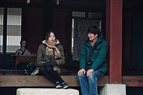 Hong Sang-soo’s New Film Draws 70,000 Movie-Goers