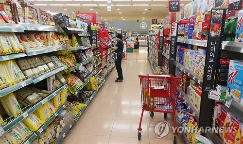 Despite the prolonged stagnation of consumption in Korea, the convenience food market continues to grow. (Image : Yonhap)