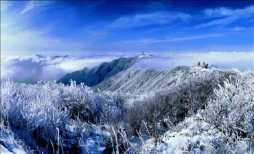 Danyang’s Winter Wonderland Attracts Tourists