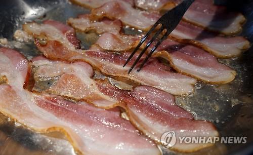Research shows that most forms of cancer are caused by bad living habits and are not hereditary. (Image : Yonhap)