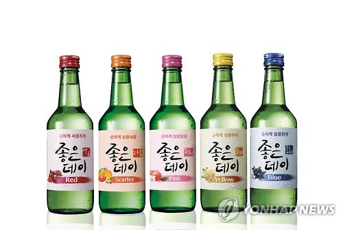 Now, soju is continuing its evolution with the addition of various fruit flavors, as well as even lower alcohol content. (Image : Yonhap)