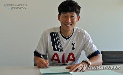 Tottenham Hotspurs' attacker Son Heung-min was chosen best athlete of the year in a survey carried out by Gallup Korea. (Image : Yonhap)