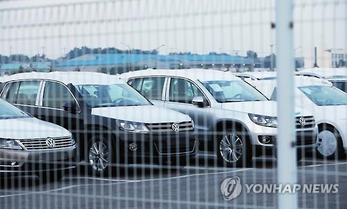Embattled German automaker Volkswagen's sales in South Korea more than quadrupled in November on the back of large-scale incentives and promotions, helping it overcome the aftermath of a worldwide emissions scandal that made the news in October. (Image : Yonhap)