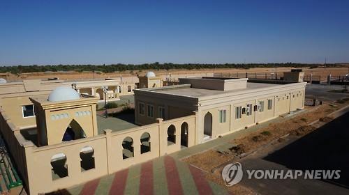 The Shrimp Cultivation Research Center built in the middle of the Sahara Desert in northern Algeria with South Korean technology and capital. (Image : Yonhap)