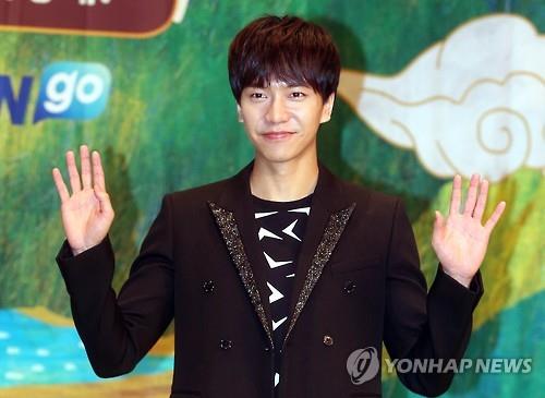 Actor-Singer Lee Seung-gi Releases Single Ahead of Conscription