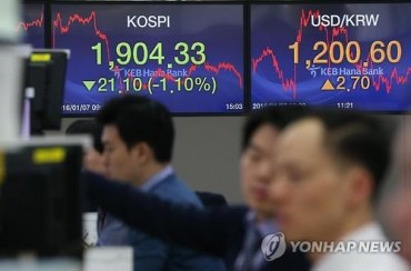 Stuttering S. Korean Economy Faces Triple Whammy