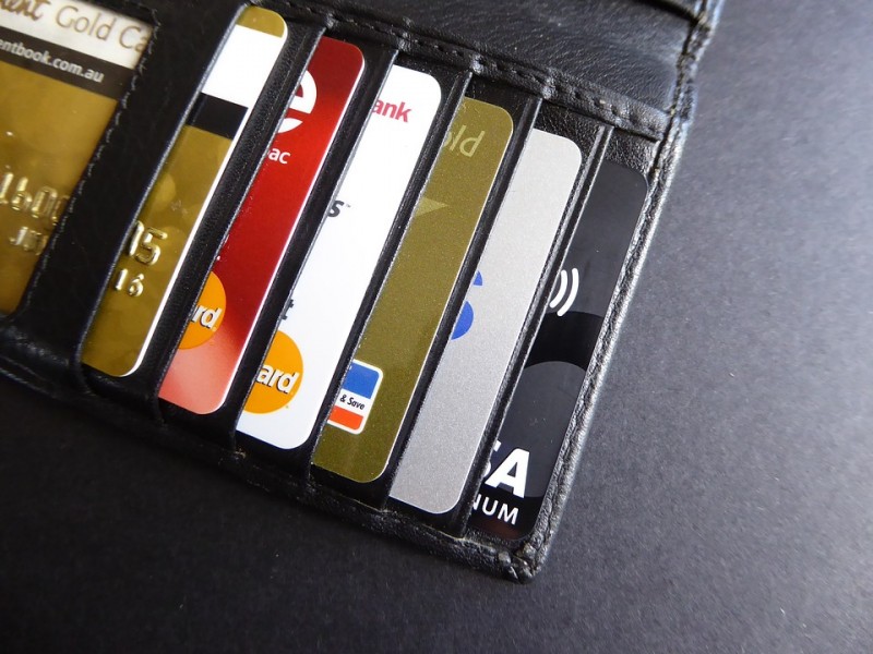 Debit Card Use Keeps Rising in 2015