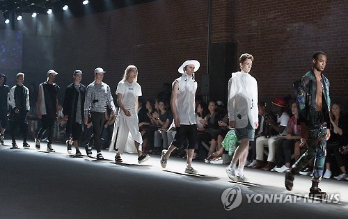 The "Concept Korea" fashion show, a biannual event organized by South Korea's government to promote Korean culture, was held in New York on Monday, featuring menswear collections by two Korean designers. (Image : Yonhap)